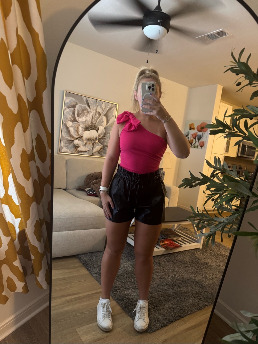 Women’s One-Shoulder Bow Detail Top in Hot Pink